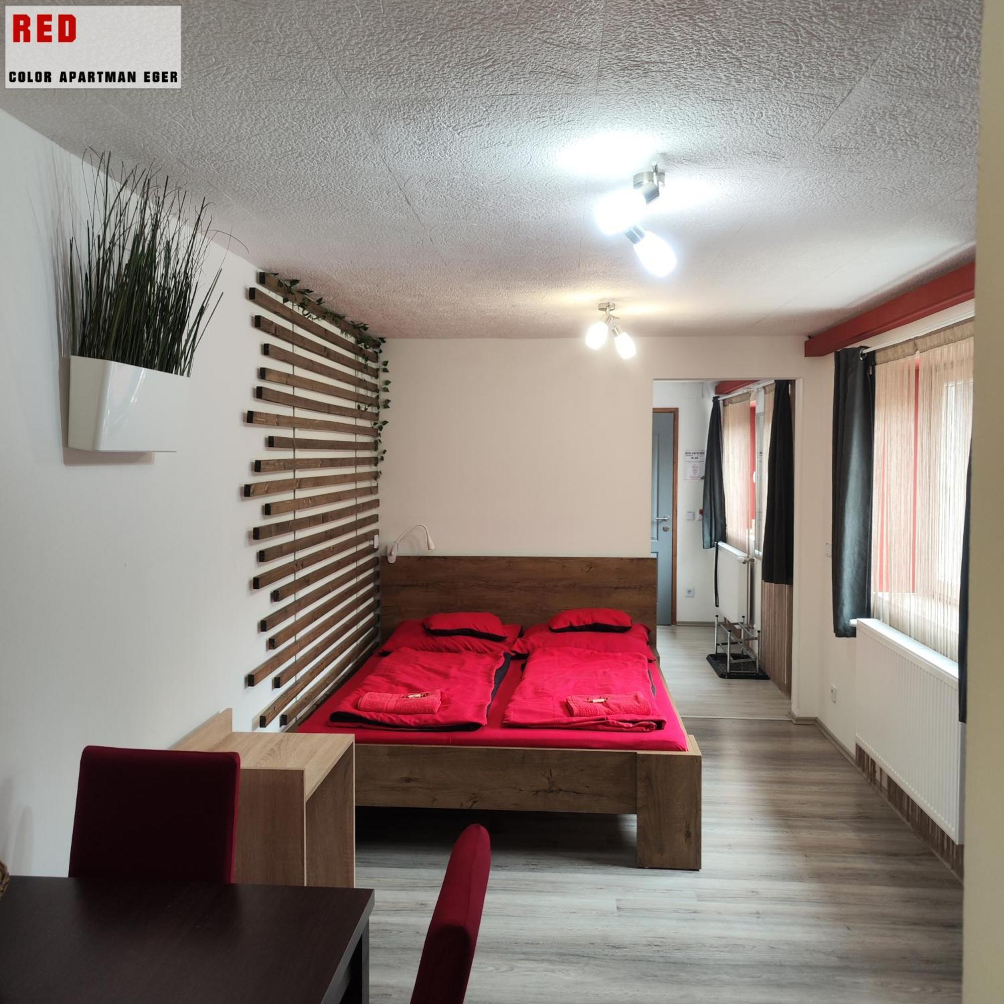 Color Apartmanok Eger Esterno foto